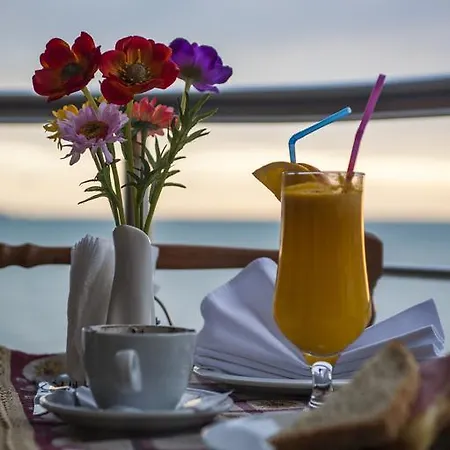 Vila Verde Beach Hotel Hotel
