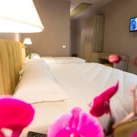 Vila Verde Beach Hotel 4* Durrës